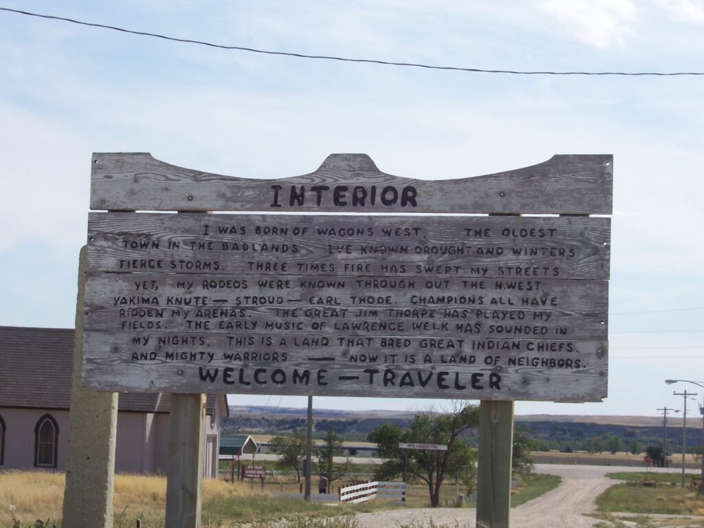 photo-wood-welcome-sign