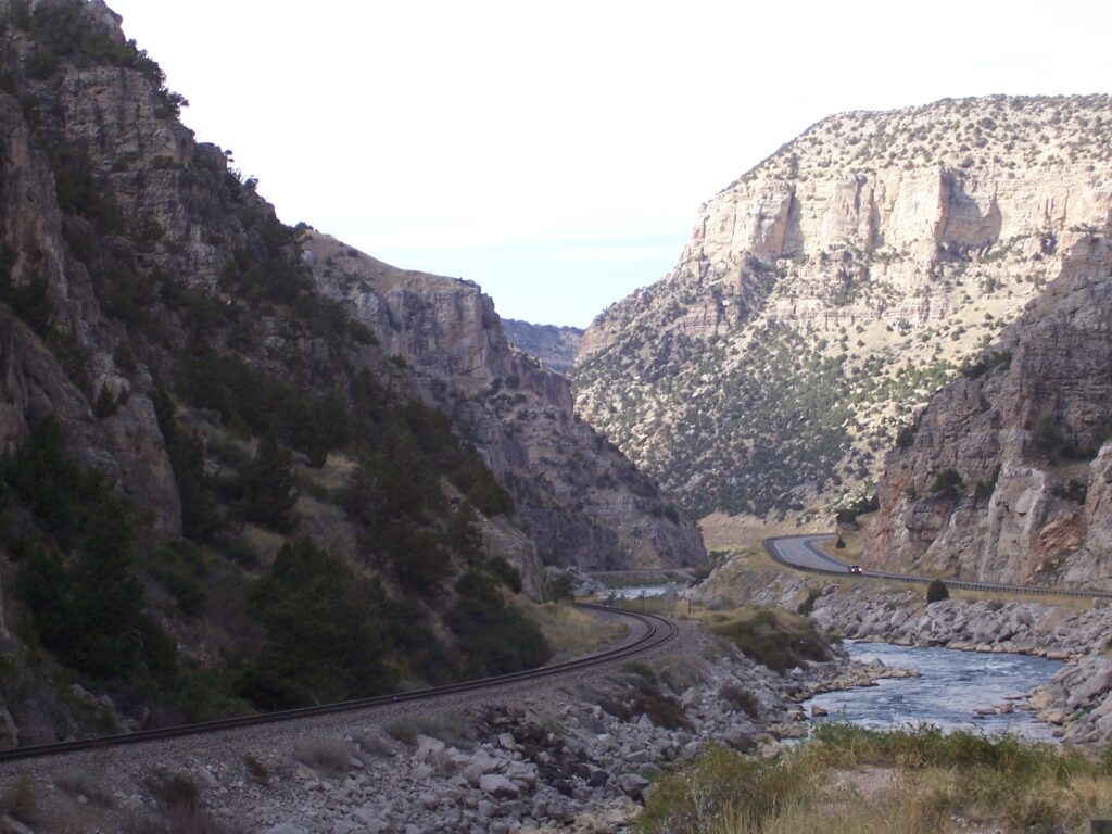 photo-creek-cuts-through-hillside